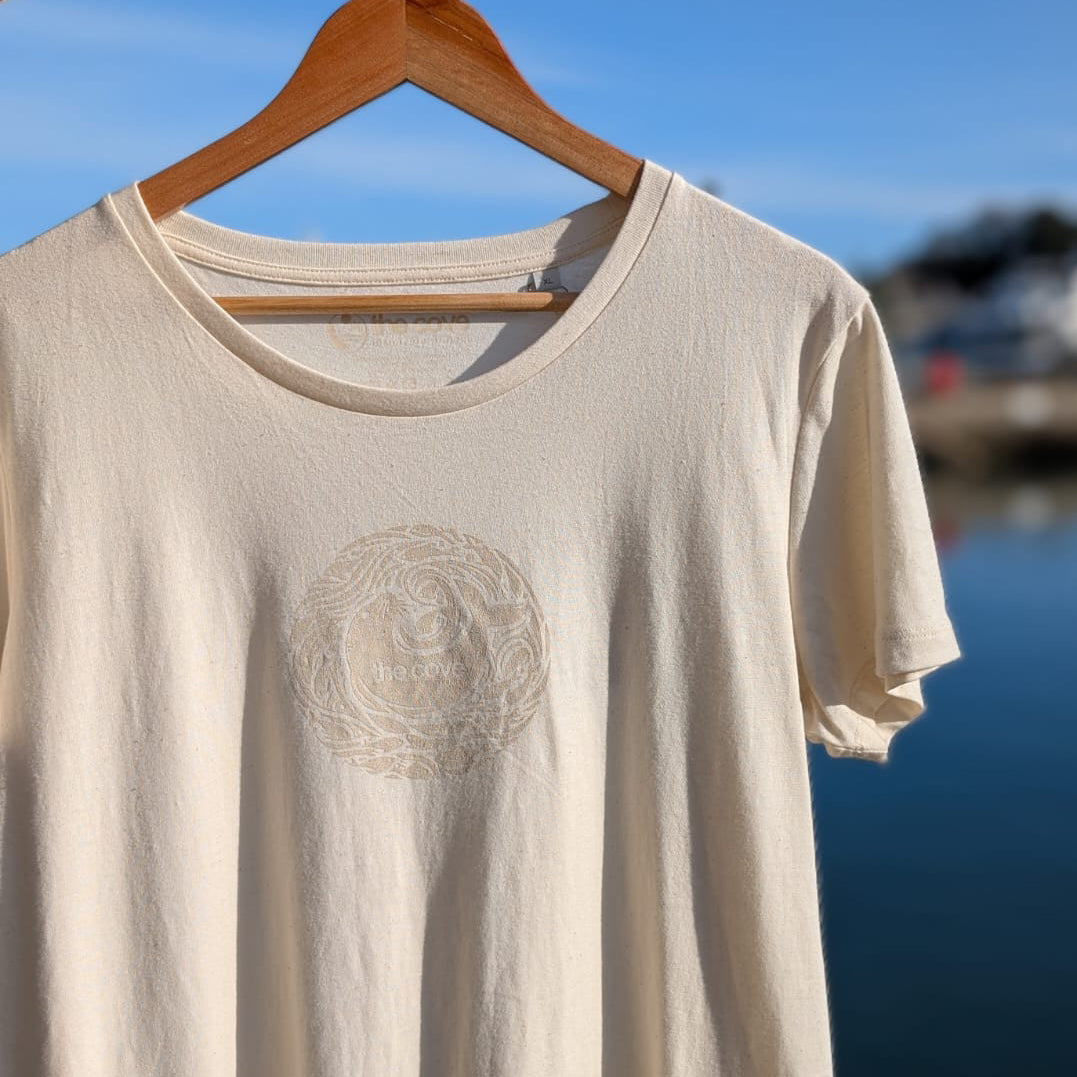 Organic cotton t-shirts, Ethical fashion South Devon, sustainable beachwear, Ethical t-shirts UK, tee, grey seal, Clothing for ocean lovers, Sustainable casual wear, Marine life-inspired clothing, Coastal lifestyle wear, ladies fit, womens,