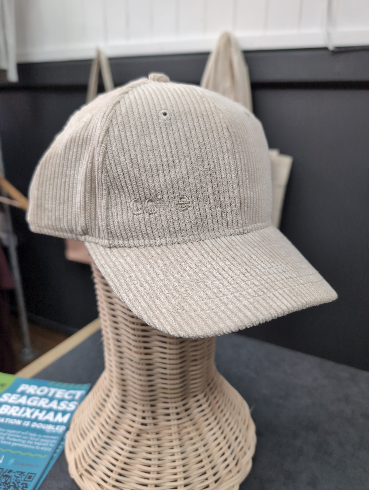 Corduroy Cap Wood Brown