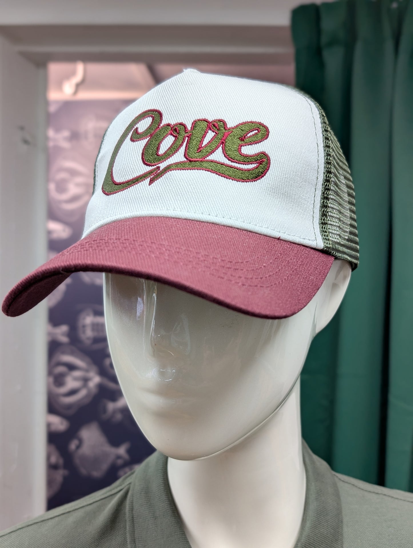 Cove Retro Trucker Cap - Red Edition