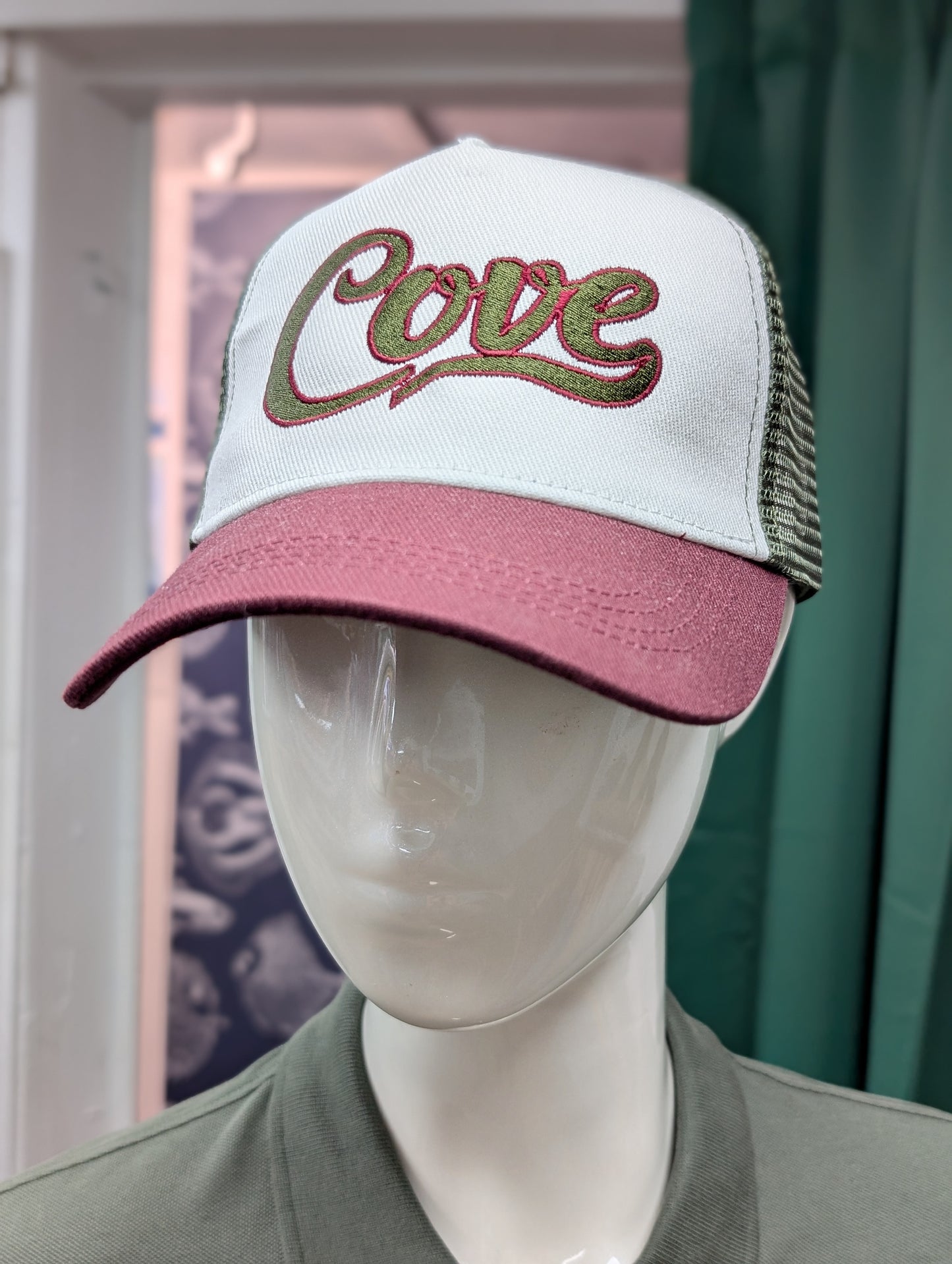 Cove Retro Trucker Cap - Red Edition